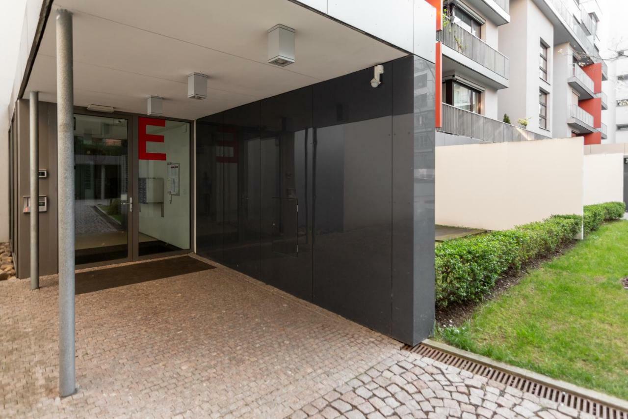 Prague Days - Family 2Bdr Apt - Garage Parking - Balcony Екстер'єр фото